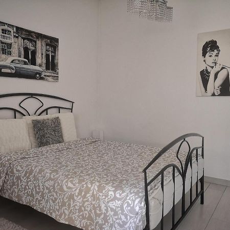 Smart Home Lux Iasi Luaran gambar
