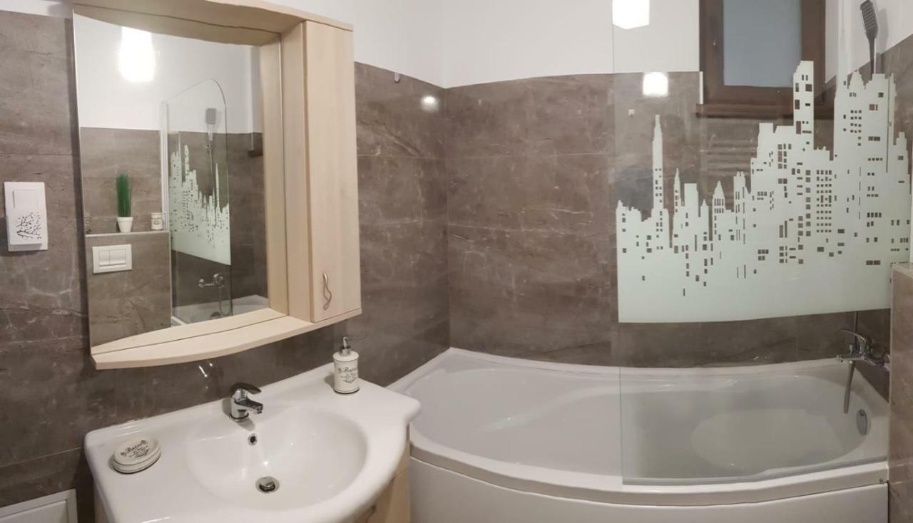 Smart Home Lux Iasi Luaran gambar