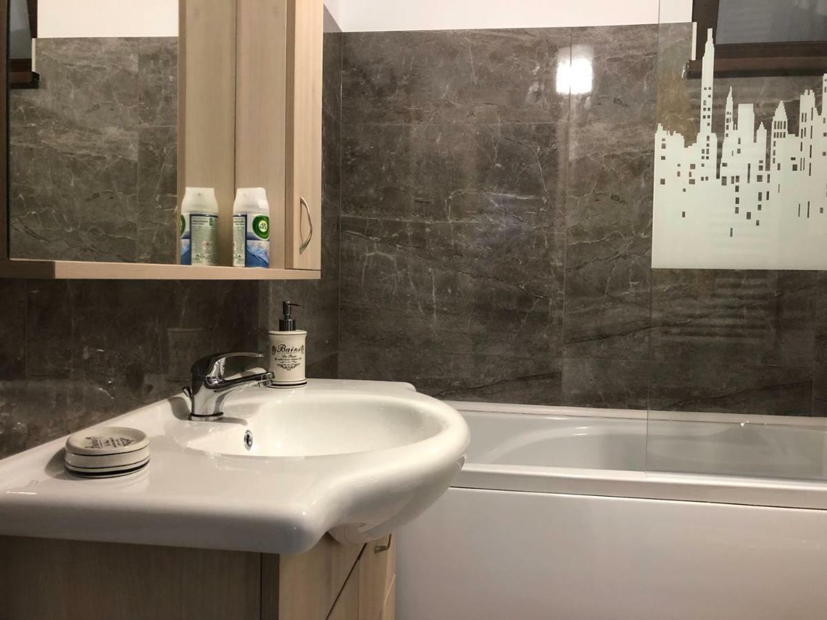 Smart Home Lux Iasi Luaran gambar